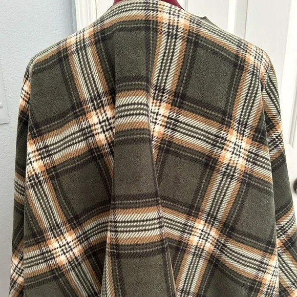 Rachel Rachel Roy reversible poncho blanket shawl - Picture 6 of 11